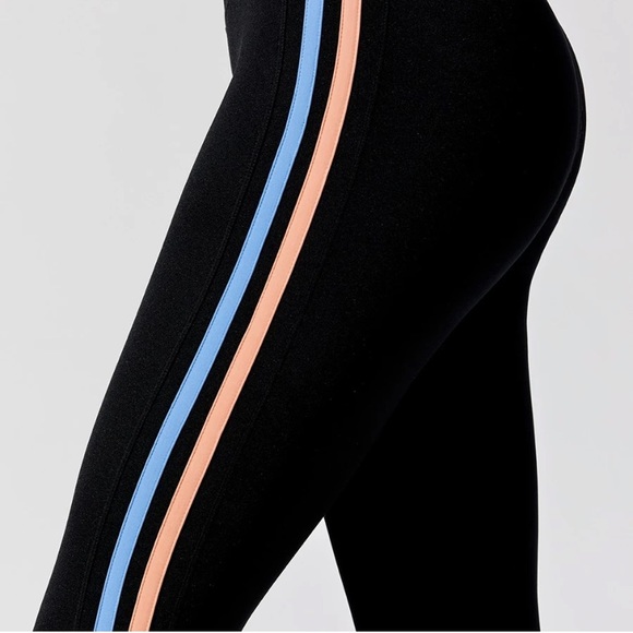 The Gloria High Waist Techflex 7/8 from Splits59 - Picture 3 of 6